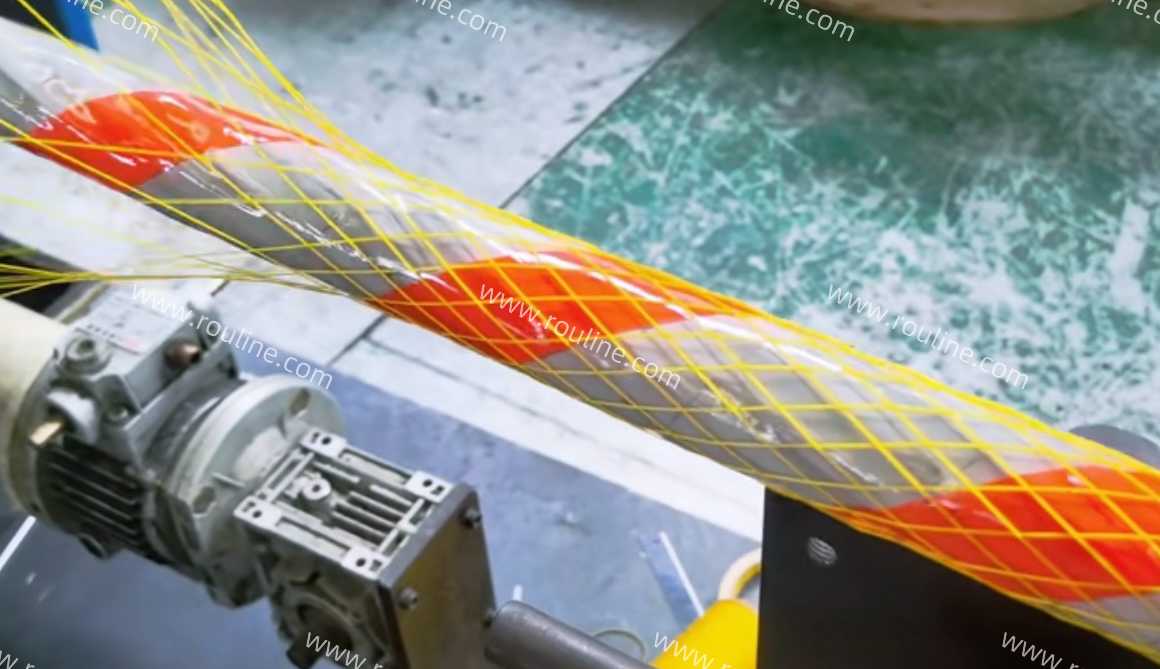Kevlar braiding process for high tensile cable manufacturing.jpg
